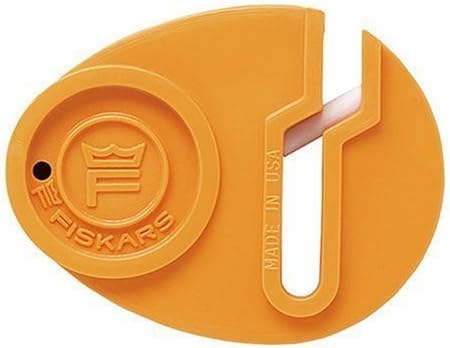 Fiskars SewSharp Scissors Sharpener (98547097)