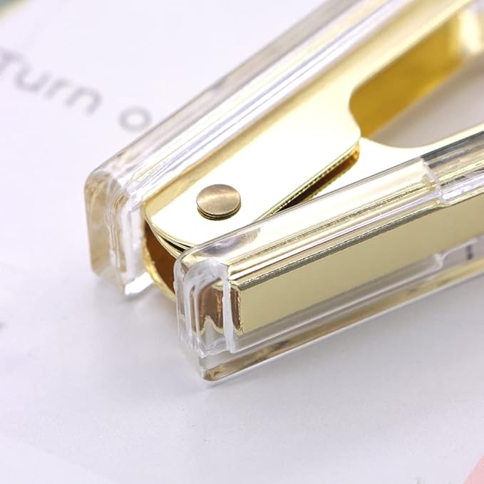 1PC Clear Yellow Gold Staples Remover Acrylic Luxury Yellow Golden Metal Body Staple Puller Removal Tool with Lock Professional Staple Remover for School Supplies Desktop Accessories (Yellow Gold)