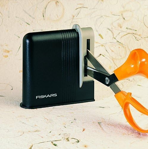 Fiskars Clip-Sharp Scissors Sharpener, Total Length: 4 cm, plastic, 1000812