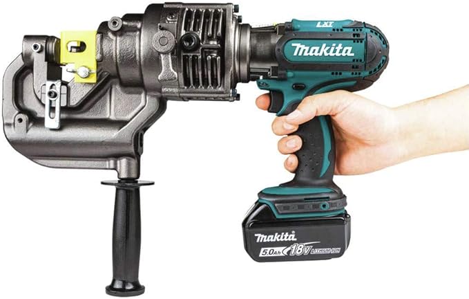Makita XPP01T1K 18V LXT® Lithium-Ion Cordless 5/16" Metal Hole Puncher Kit (5.0Ah)