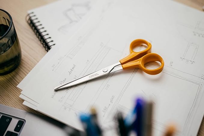Fiskars Universal Scissors, Length: 17 cm, For Right- and Left-handed Users, Stainless Steel Blade/Plastic Handles, Orange, Classic, 1005150
