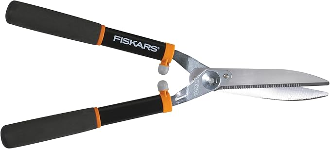 Fiskars Power Lever Hedge Shears, Precision-Ground Gator-Blade Serrated Steel Grips Branches, Multiplies Leverage for Easier Trimming & Shaping Shrubs, Shock-Absorbing Bumper & SoftGrip, 8" Blades