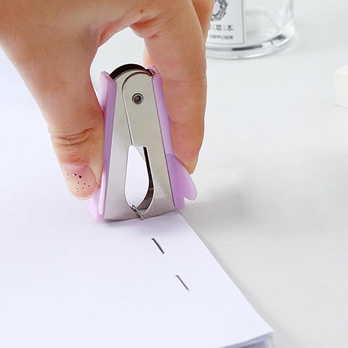 1pc Purple Stapler Puller,Stapler Removals Remover -School,Teachers,Students,and Home Desk Staplers,Staple Puller Tool with Grip Supplies,Manual Staplers