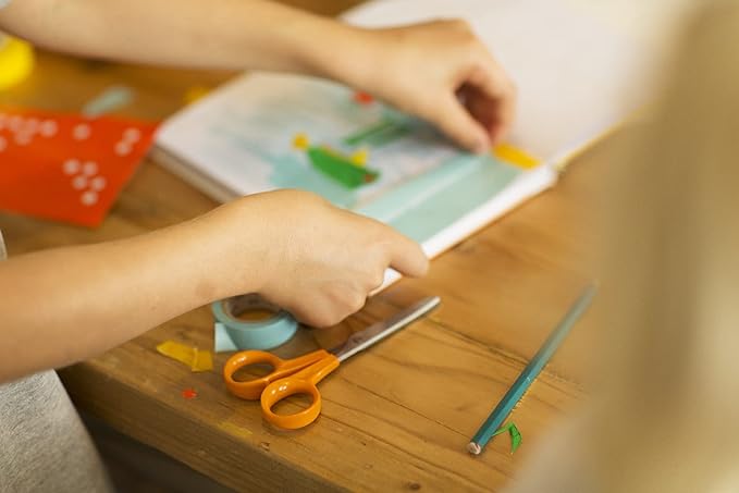 Fiskars Universal Scissors, Length: 17 cm, For Right- and Left-handed Users, Stainless Steel Blade/Plastic Handles, Orange, Classic, 1005150
