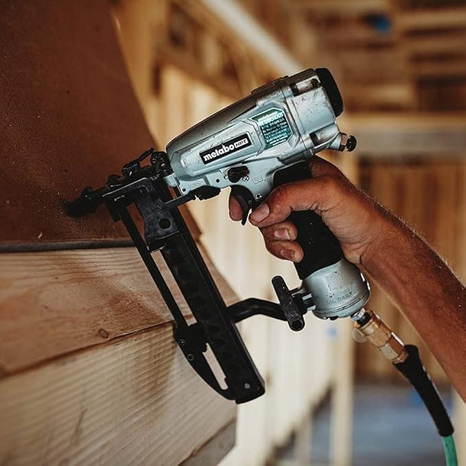 Metabo HPT PRO Finish Stapler, Pro-preferred Pneumatic Power Nailers, Finish Tool for Carpentry & Industrial Uses, All-Metal Key Component, 18 Gauge, 1/4" Crown Staples, Length 1/2" to 1-1/2", N3804A5