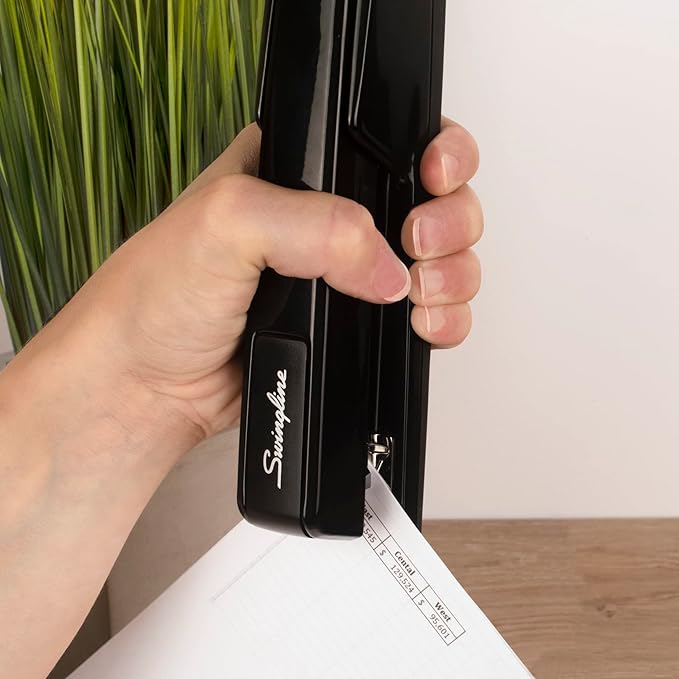 Swingline Stapler, 747, Classic, 20 Sheet Capacity, Metal, Black (74771)