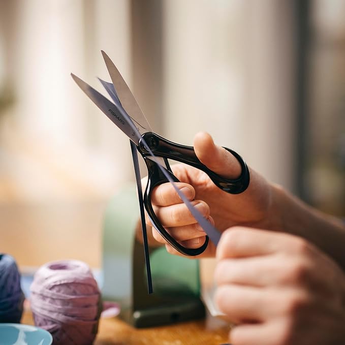 Fiskars 7" Student Scissors for Kids Ages 12-14, Scissors for School or Crafting, Back to School Supplies, Black