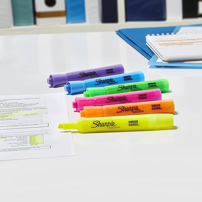 Sharpie Tank Style Highlighters, Chisel Tip, Fluorescent Yellow, Box of 36 (1920938)