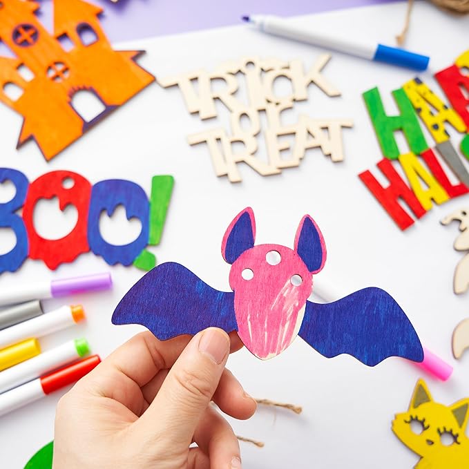 JOYIN 100 Pcs Halloween Craft Wooden Painting Kit, Halloween Party Supplies, Party Favors for Kids, Wood Blank Cutouts Ornaments, Gift Tags Decor for School Art DIY Activities Goodies Games
