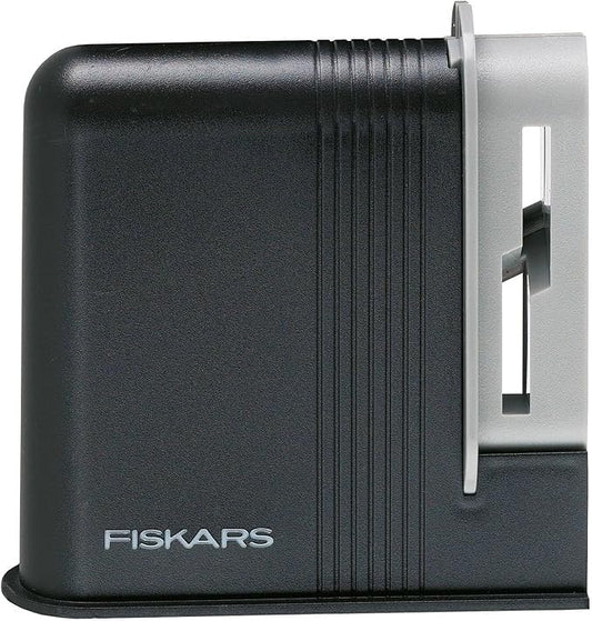 Fiskars Clip-Sharp Scissors Sharpener, Total Length: 4 cm, plastic, 1000812