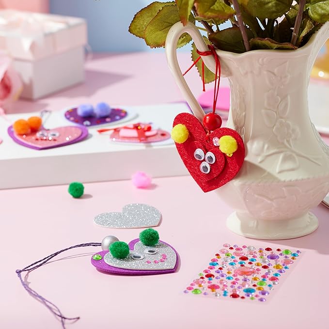 JOYIN Valentines Day 264 Pcs DIY Heart Felt Craft Set, Felt & Glitter Hearts & Wooden Beads & Plastic Eyes & Colorful Paper Ropes for Valentine's Day Kids Craft Party Classroom Ornaments Decorations