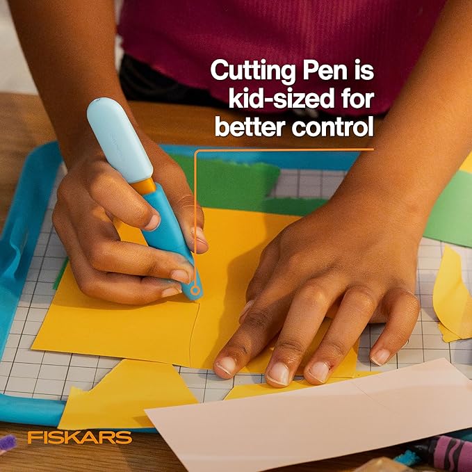 Fiskars Kids Cutting Pen with Foldable Non-Slip Mat – Safe Precision Tool for Crafting and School Projects