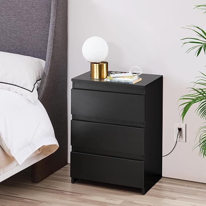 Yaheetech Nightstand with Charging Station, Wood Bedside Table with 3 Drawers, Bedside Storage Cabinet Unit with 2 USB Ports & Power Outlets for Bedroom/Small Space/Home Office, Black