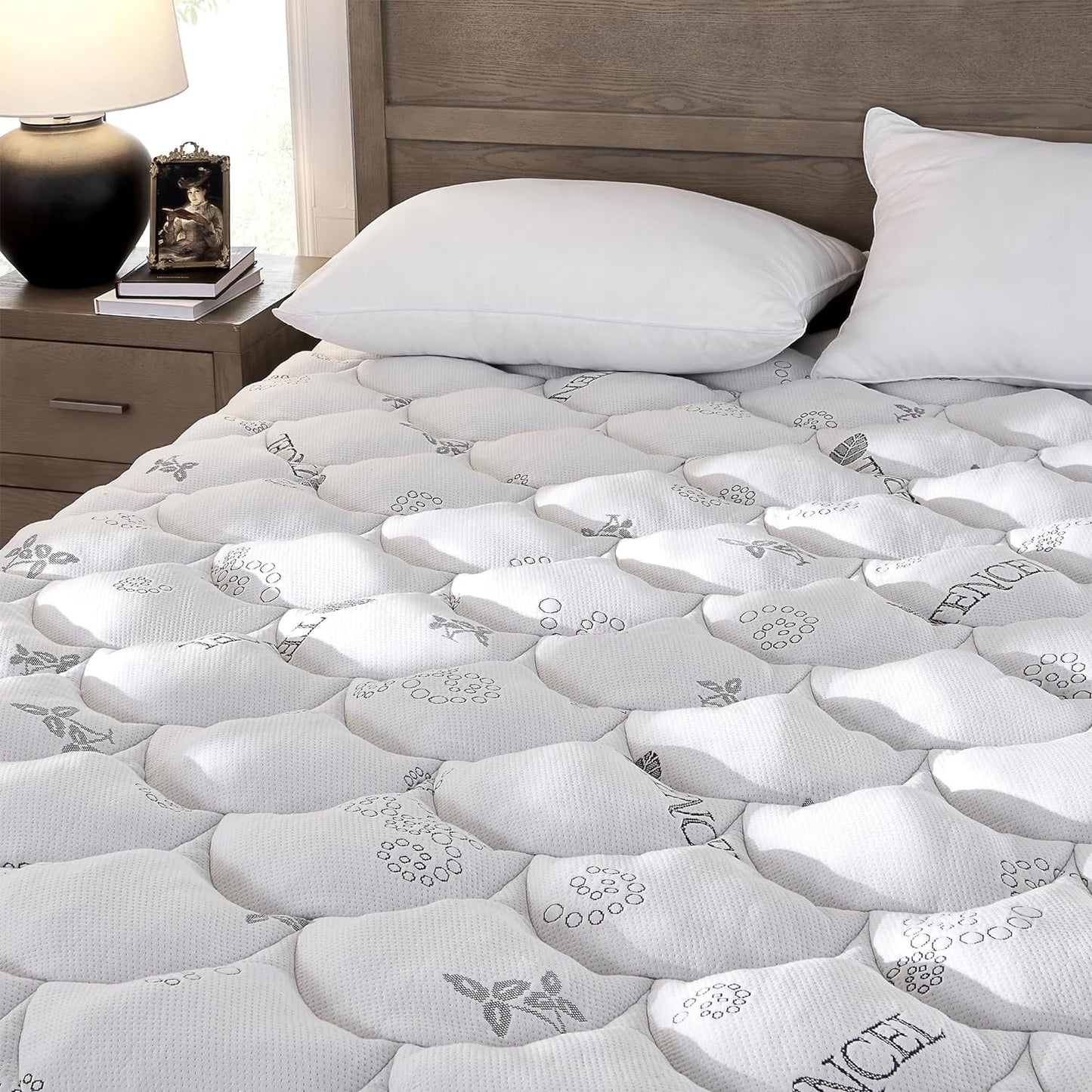 Softhour Padded Topper King Size 40% Tencel Blend Rayon from Bamboo and Polyester Filled Mattress Cover, Thick, Luxurious and Comfort Mattress Pad, Deep Pocket for 21" Mattress