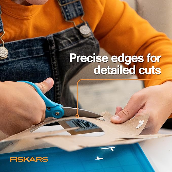 Fiskars Kids Cardboard Creator – Safer Cardboard Cutting Tool with Ergonomic SoftGrip Handle, for Craft and School Supplies, 5 Inches, Rubber and Stainless Steel